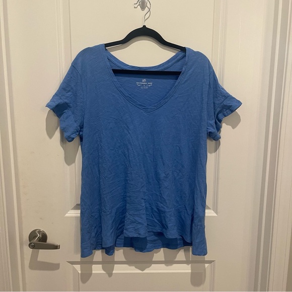 Southern tide preppy royal blue ruffle v neck short sleeve top size L - Picture 2 of 6